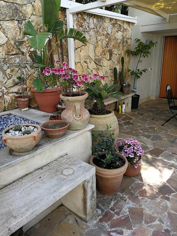 Il Giardino Dei Limoni Bed & Breakfast Aci Castello Exterior photo